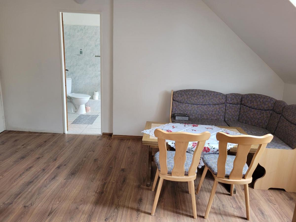 Studentska Apartments Κάρλοβι Βάρι Εξωτερικό φωτογραφία